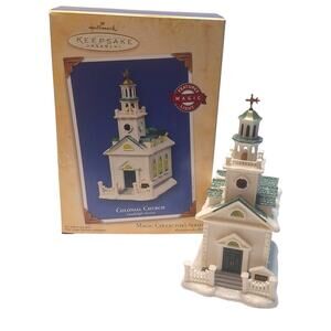 2004 Hallmark Keepsake Christmas In Colonial Church Series Lighted Ornament